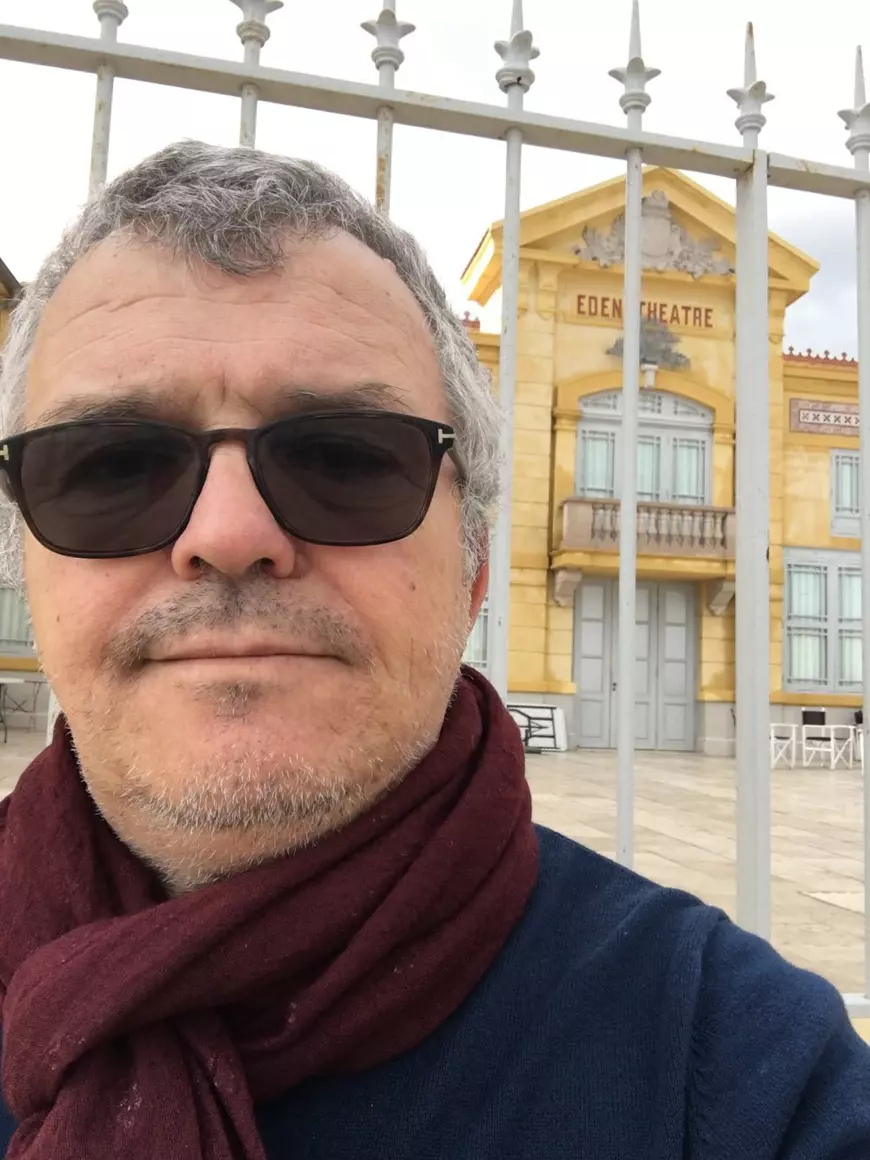 EXCLUSIV | "Ceaușescu" din Divertis e acum "ciotățean" de Provence. Libertatea l-a vizitat pe scriitorul Ioan T. Morar în „paradisul” unde s-a mutat pe termen nelimitat