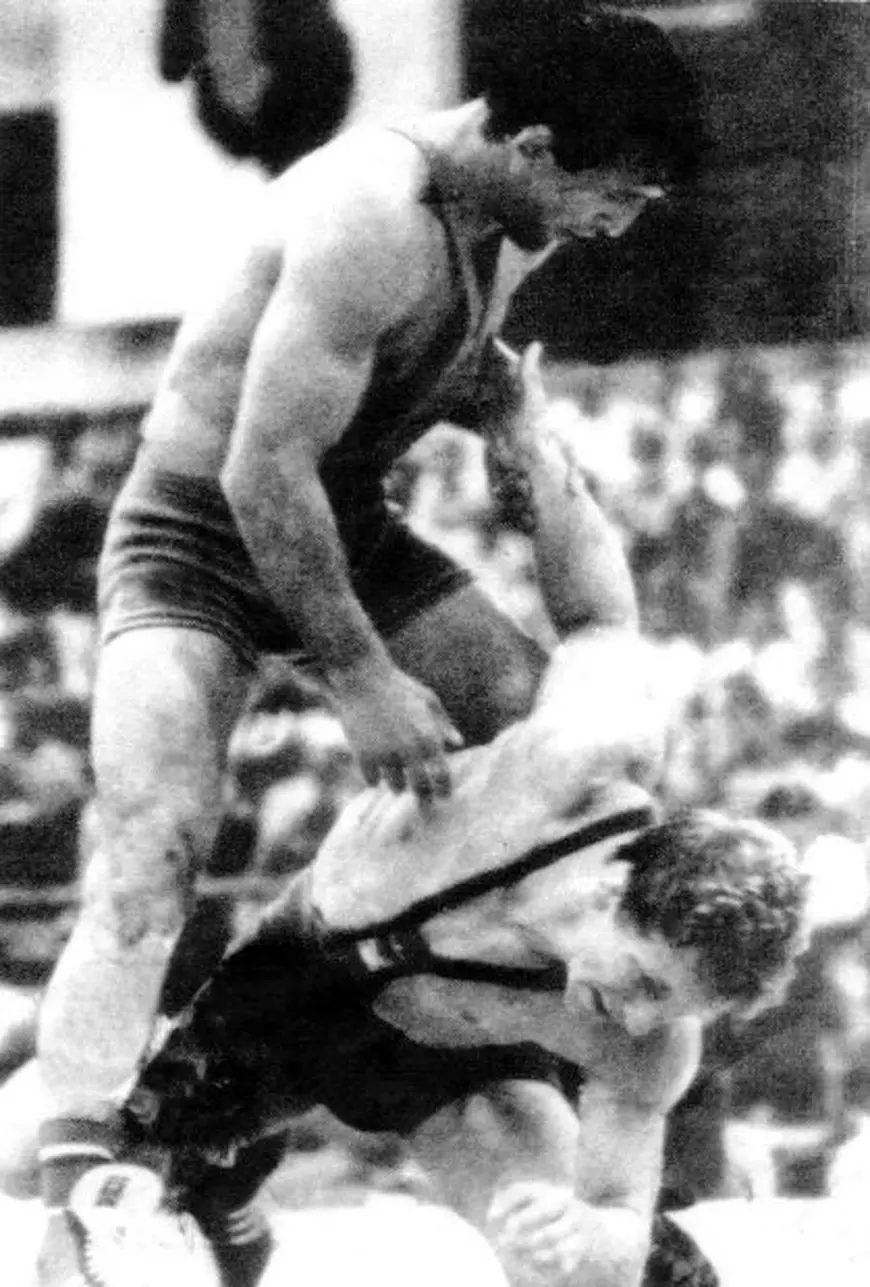 EXCLUSIV | "Ceaușescu" din Divertis e acum "ciotățean" de Provence. Libertatea l-a vizitat pe scriitorul Ioan T. Morar în „paradisul” unde s-a mutat pe termen nelimitat