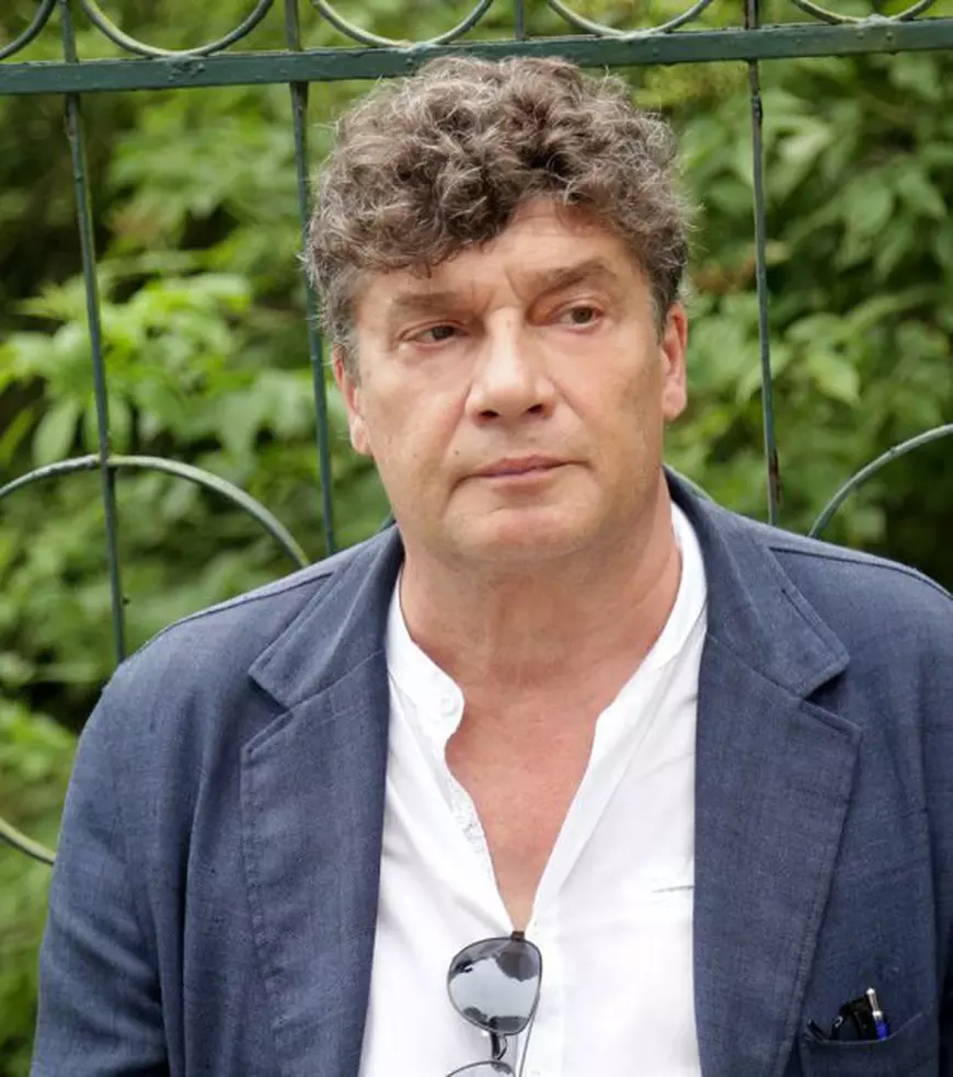 Mimis Ravanis (co-regizor)