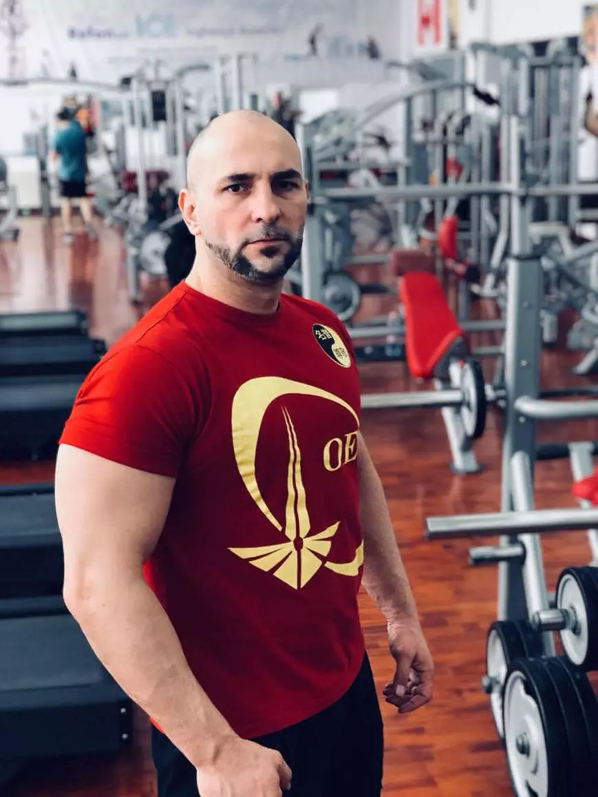 Diplomele agonisite în țară nu i-au folosit lui Tudor Simionov. Zmărăndescu: ”În România se dau grade și centuri la fel cum se dădeau permisele la Pitești”!