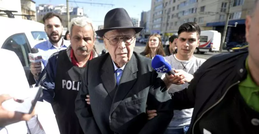 VIDEO/ Interviu cu Octav Bjoza, fost deținut politic: "Mai umilit ca-n anul Centenarului n-am fost niciodată!"