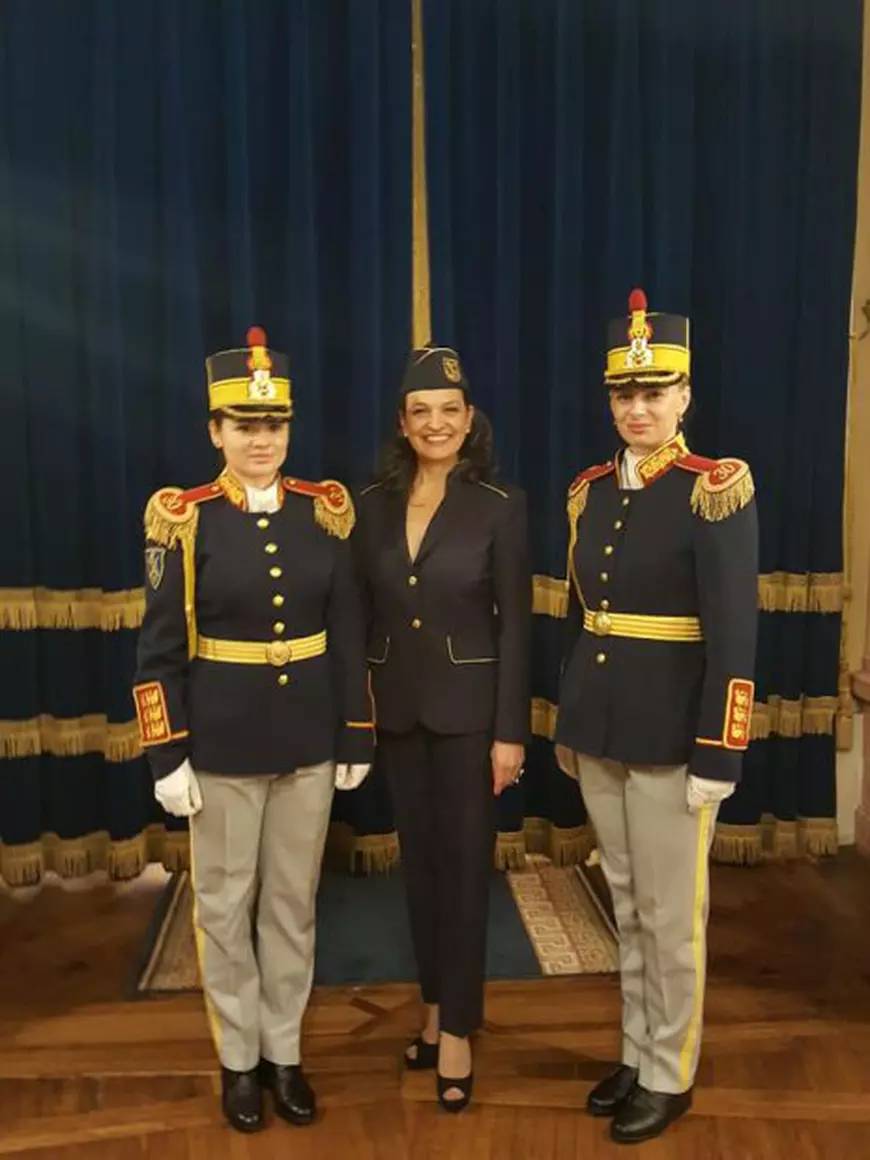 Ileana Șipoteanu are o slăbiciune pentru costumele militare. Și-a făcut unul de iarnă și unul de vară