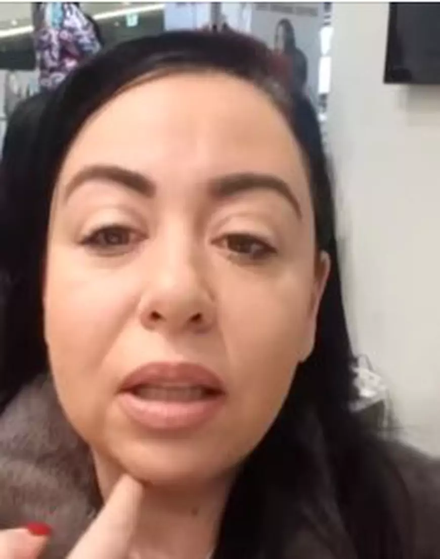 Oana Roman vrea să scape de gușă. A început un tratament de remodelare