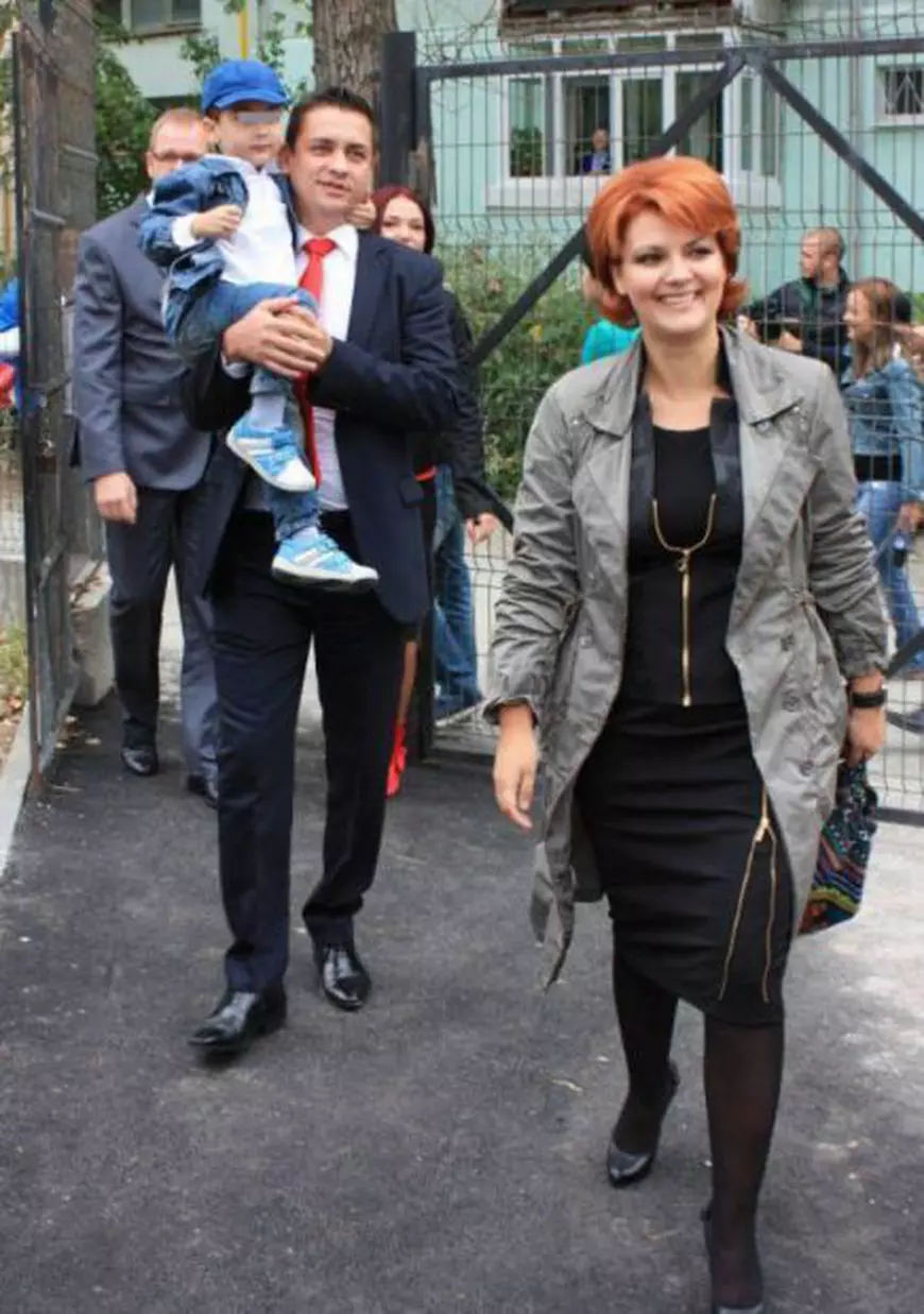 Lia Olguța Vasilescu, alături de fostul soț, Ovidiu Wlassopol, și copilul lor