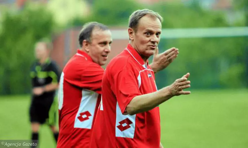 Helmuth Duckadam, omul zilei în România, după ce a fost lăudat de Donald Tusk. ”N-am trecut degeaba prin viață”. Polonezul a jucat fotbal și s-a luptat cu comuniștii