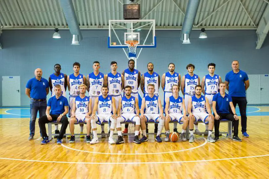 Cum am donat câțiva lei pentru echipa de baschet ACS Tg. Jiu. Situație dramatică pentru fosta câștigătoare a Cupei României. Despre dezastrul gorjenilor