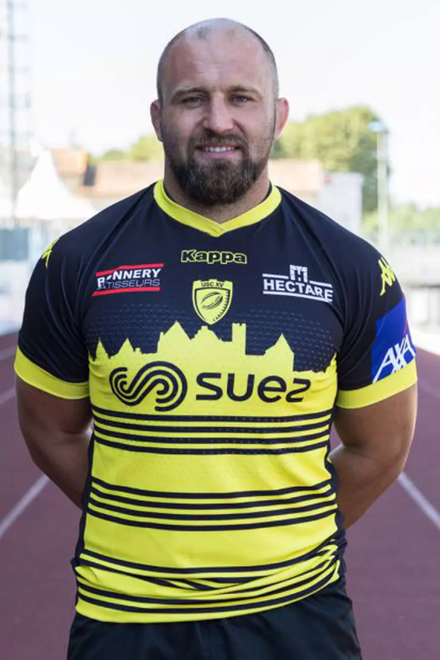 Un site porno, sponsor la echipa de rugby Carcassonne, din Franța, unde evoluează și doi români. Ce răspuns a dat federația