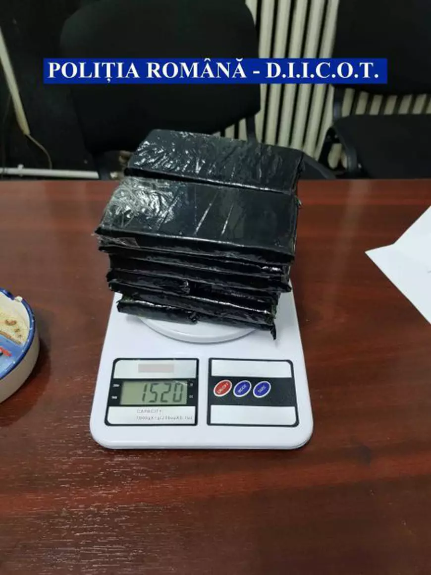 Cantitate uriasă de cocaină, confiscată în Slatina