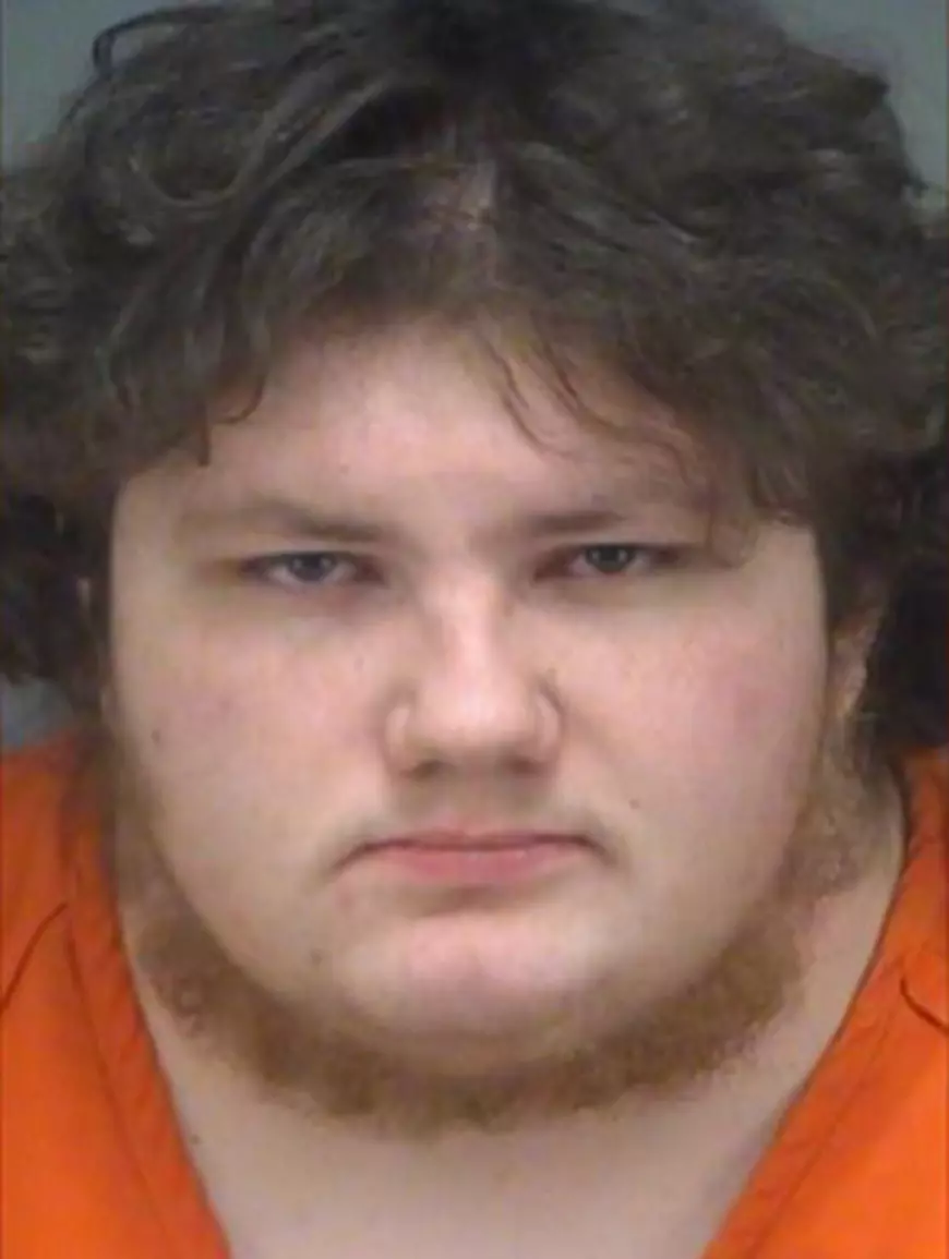 Un bărbat și-a abuzat propriul câine! Și s-a filmat în timpul ororii