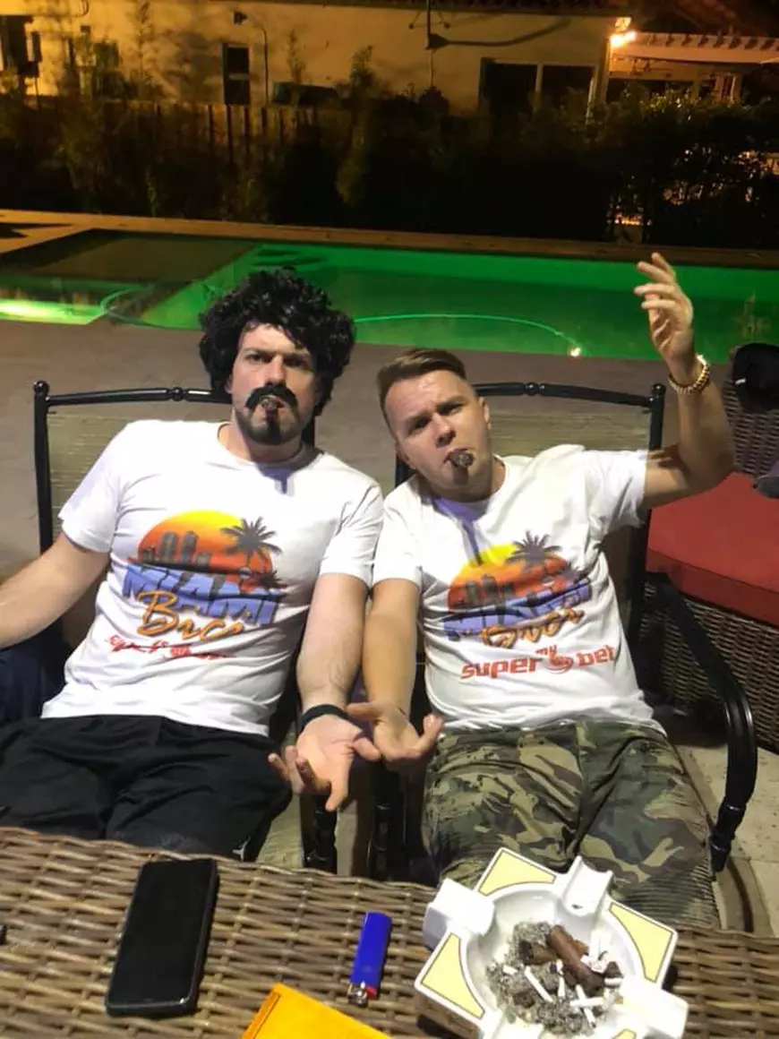 Codin Maticiuc face filmul "Miami Bici" aproape moca. "Mă folosesc de locații ale prietenilor mei, pe care nu le voi plăti"