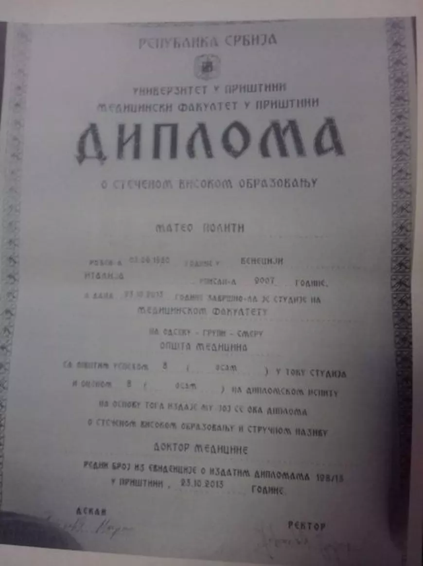 Diploma medicului fals este scrisă în chirilică