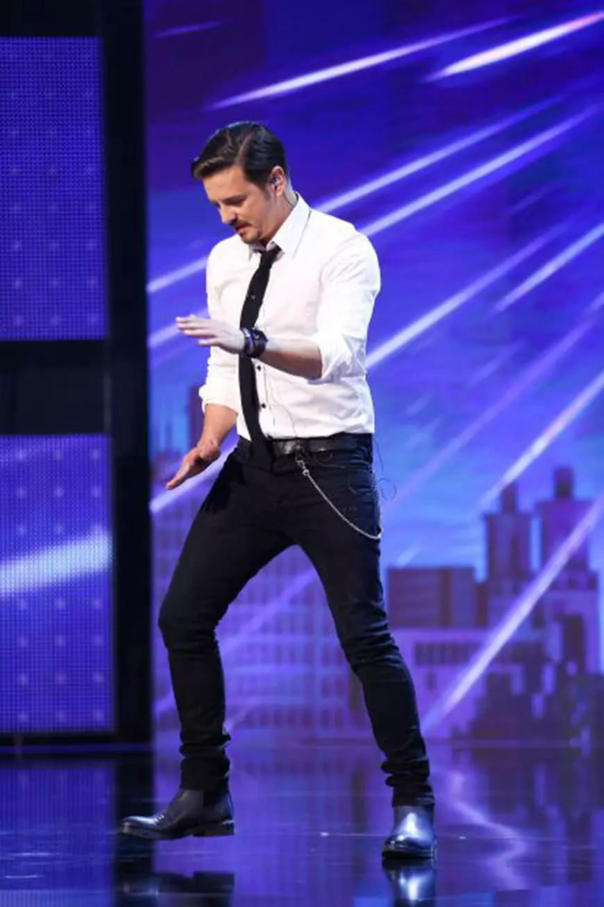 Mihai Petre face spectacol în prima ediție 