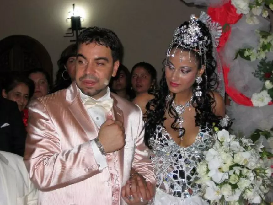 Grădina Toleranței, locul unde au avut loc nunta lui Pandele cu Firea și cea a lui Florin Salam!  În Antalya există o oază-manifest unde stau laolaltă o biserică, o moschee și o sinagogă