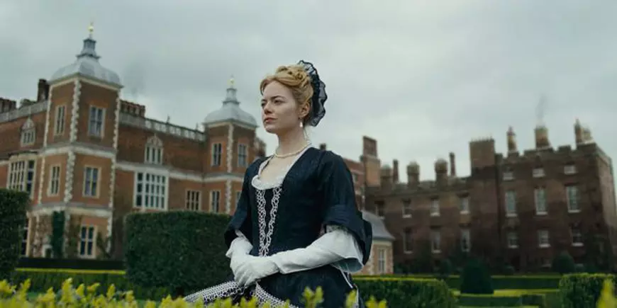Emma Stone, în filmul The Favourite, nominalizat la Premiile Oscar 2019