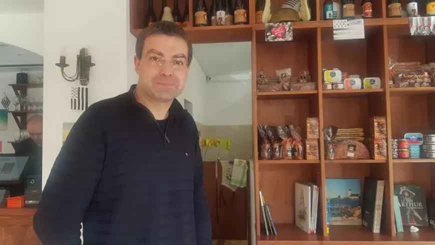 Pecou a redevenit Petcu și face clătite în București! A plecat din România la 7 ani cu familia, dar s-a întors 25 de ani mai târziu