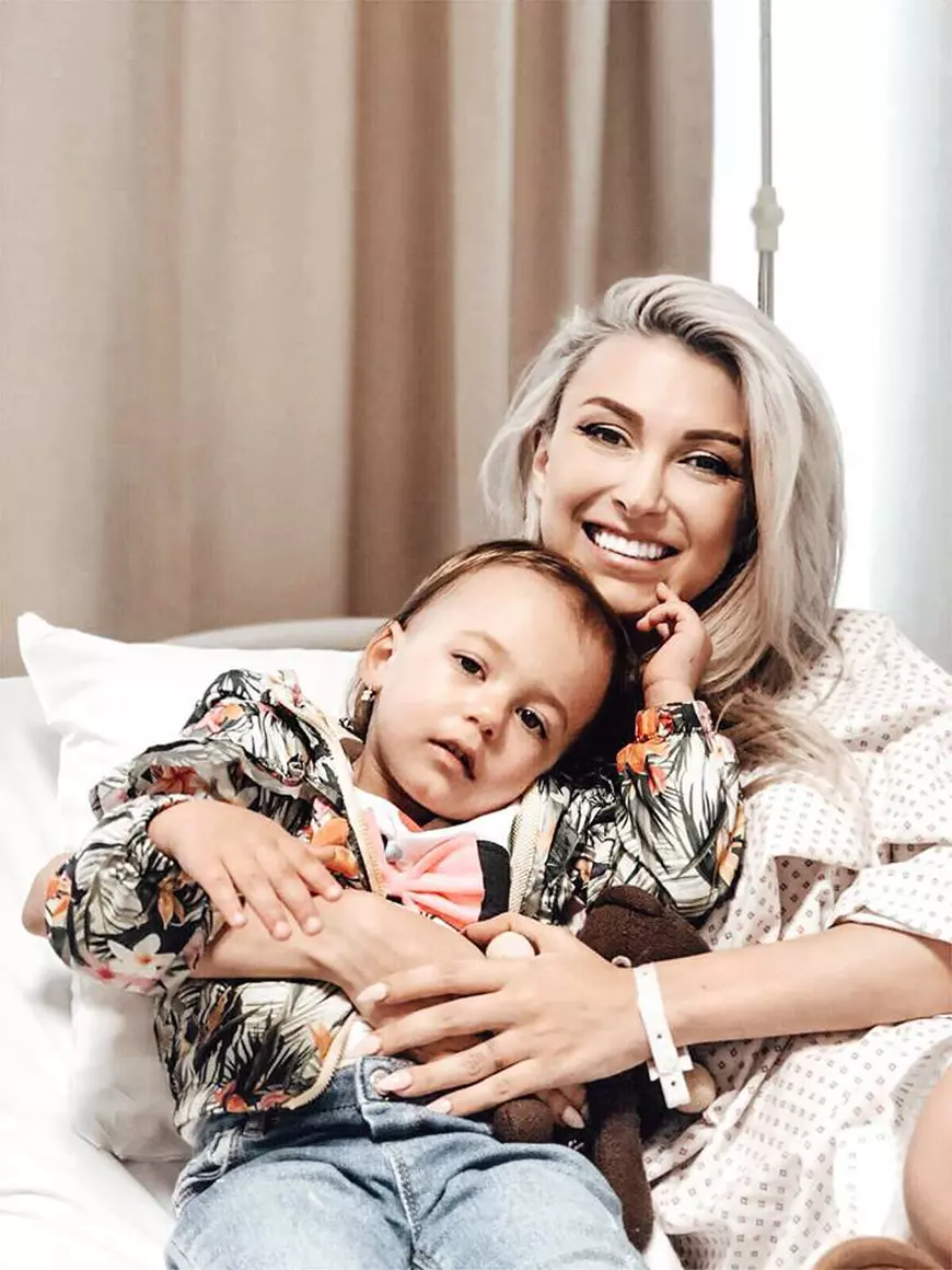 Andreea Bălan, internată din nou! Cântăreața trebuie operată pentru a treia oară. Mesajul transmis de artistă din spital