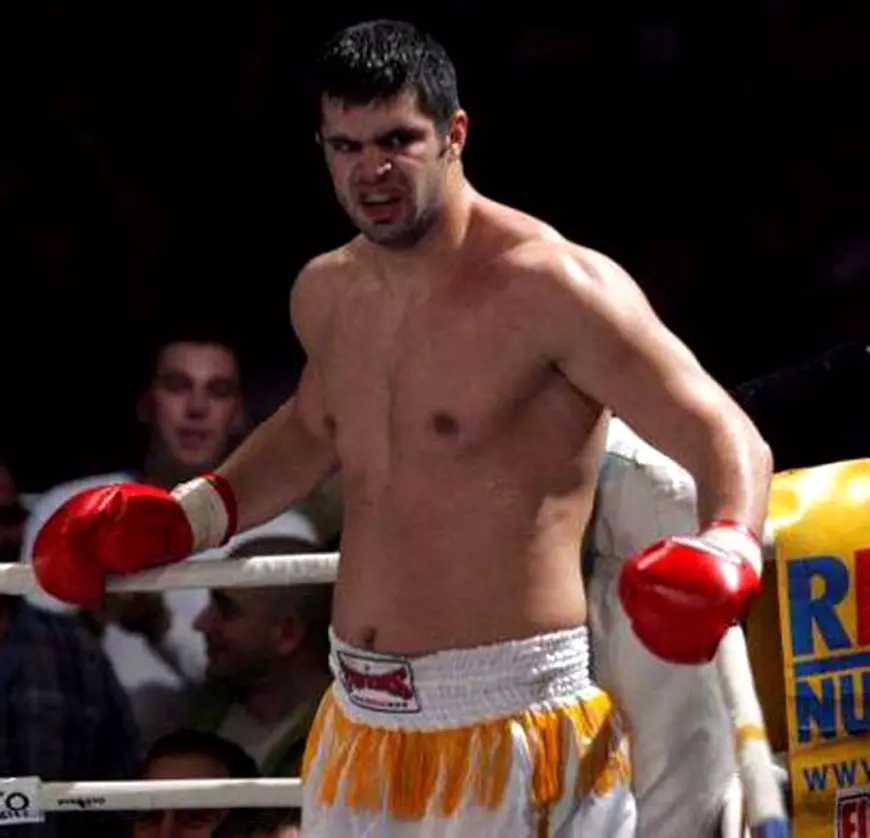 Cătălin Moroșanu, atacat de luptătorul Daniel Ghiță. "Când mergi să te chiloțărești la TV, pe bani grei, înseamnă că ai un preț. Pe tine scrie că ești de vânzare pentru prețul respectiv"