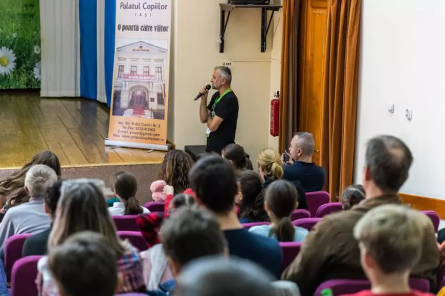 Povestea festivalului de literatură de la Iași care a crescut ca Făt-Frumos! De la o idee născută într-un birou la un eveniment cu invitați care au câștigat Nobelul