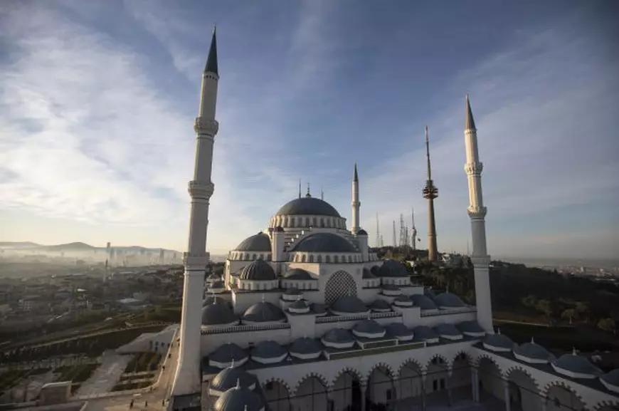 FOTO | Cea mai mare moschee din Turcia s-a deschis joi la Istanbul