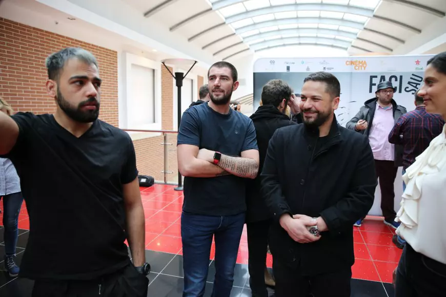 Lui Cătălin Cazacu rolul de debut pe marile ecrane i-a venit mănușă