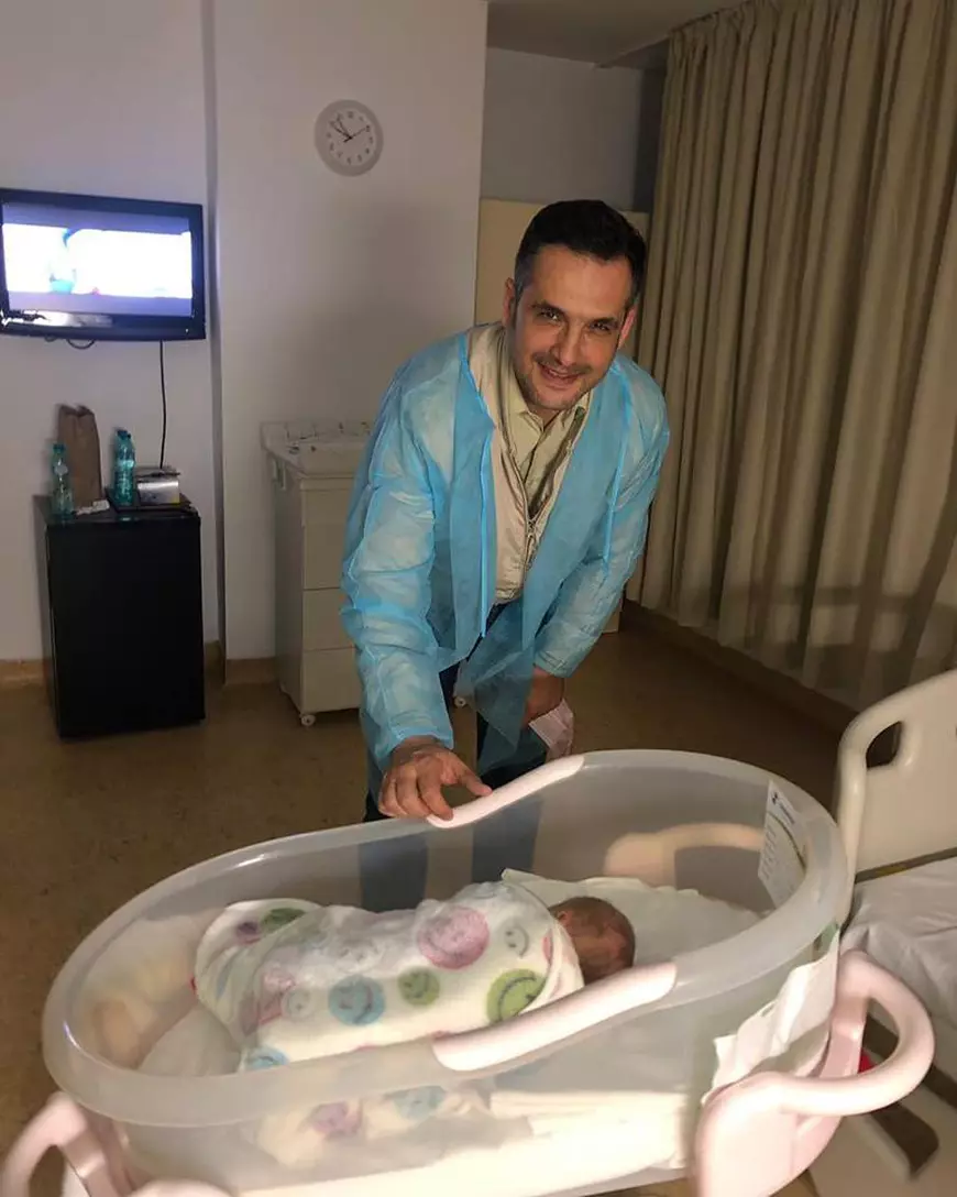 Cine a mers în vizită la Gabriela Cristea imediat după ce a născut. S-a pozat cu micuța Iris