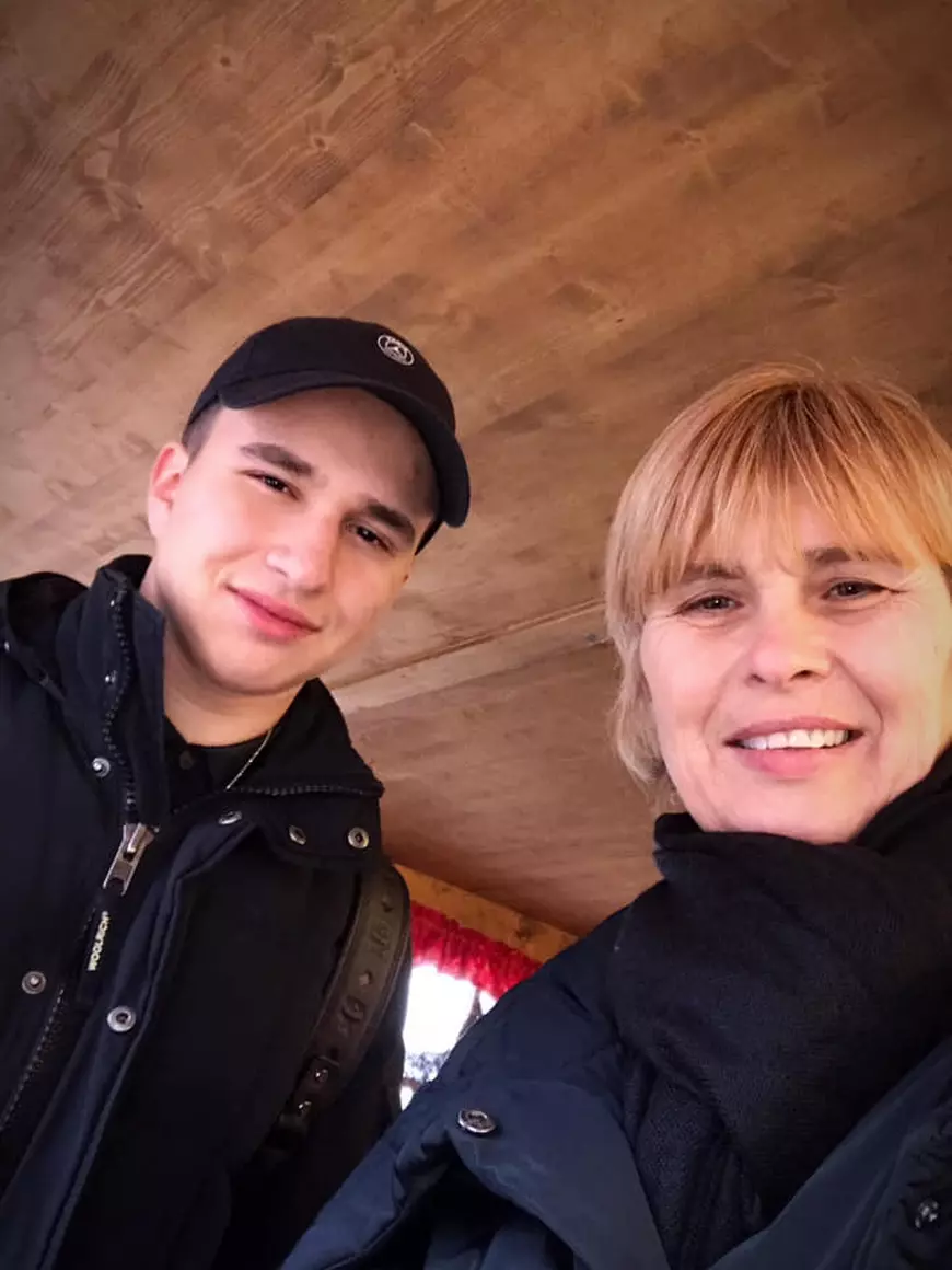 Mariana Pfeiffer, alături de fiul ei, Luca