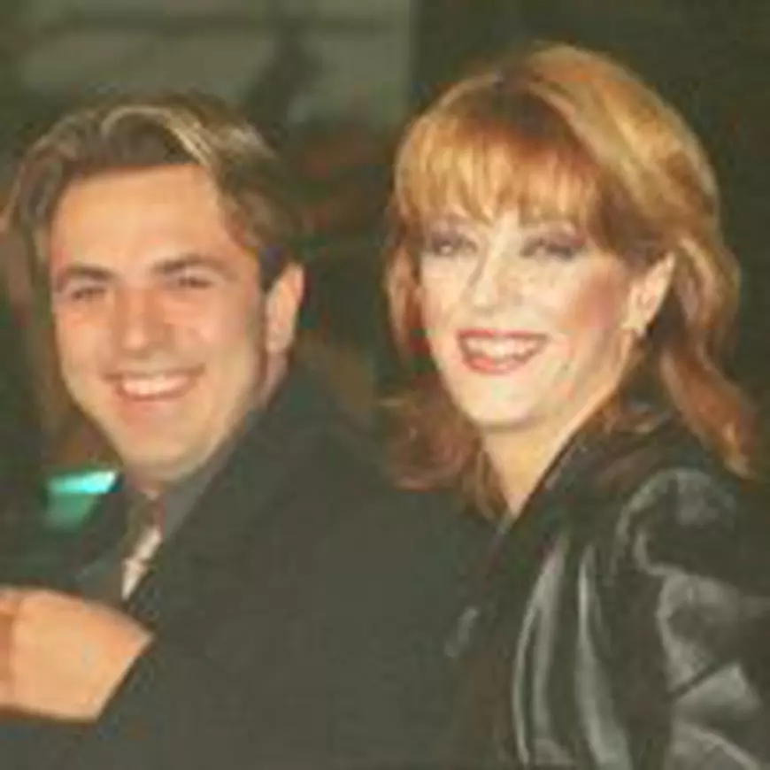 13 ani fără Laura Stoica. Pe 9 martie 2006, cântăreața, gravidă, murea într-un accident de mașină, împreună cu logodnicul ei