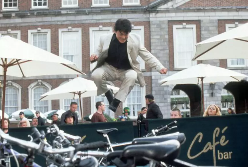 Filmele care erau să-i omoare pe Clooney, Stallone și Statham. Cele mai grave accidentări ale vedetelor de la Hollywood