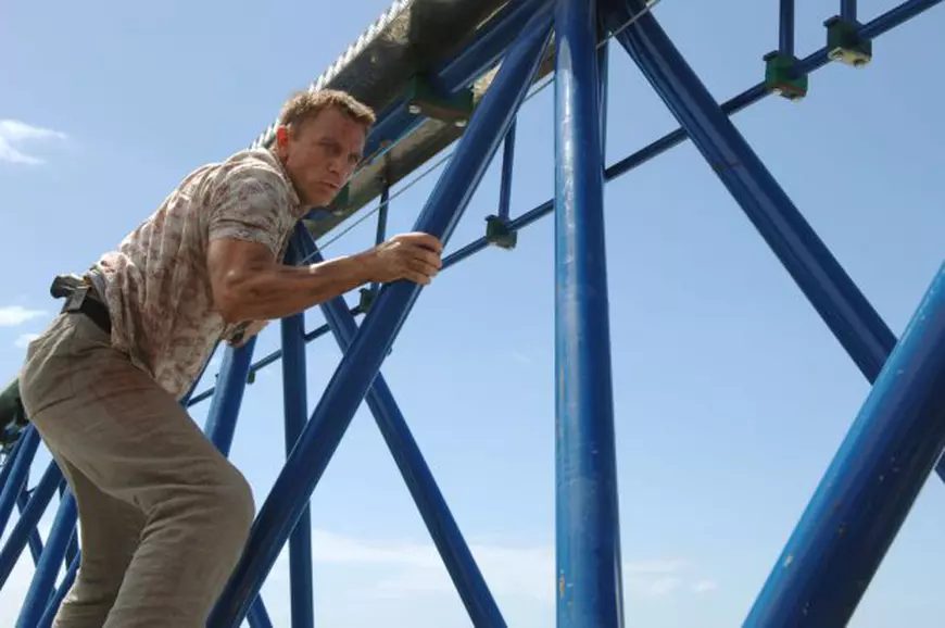 Filmele care erau să-i omoare pe Clooney, Stallone și Statham. Cele mai grave accidentări ale vedetelor de la Hollywood