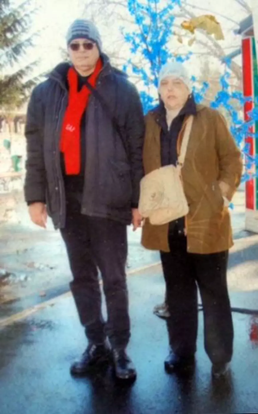 VIDEO / Luiza și Lucian, doi pacienți diagnosticați cu schizofrenie paranoidă, au dezvăluit cum reușesc să țină toate lucrurile din viața lor în echilibru. ”Noi trebuie să știm absolut totul unul despre altul”