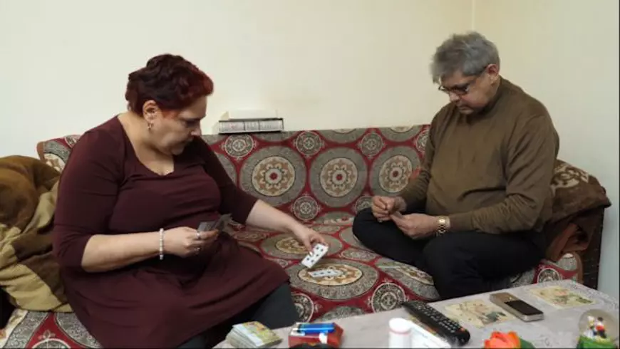 VIDEO / Luiza și Lucian, doi pacienți diagnosticați cu schizofrenie paranoidă, au dezvăluit cum reușesc să țină toate lucrurile din viața lor în echilibru. ”Noi trebuie să știm absolut totul unul despre altul”