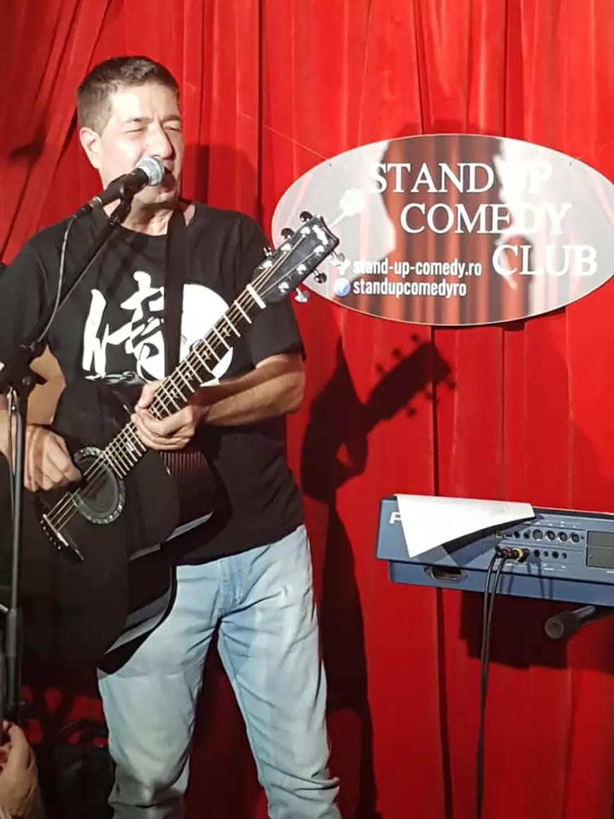 Radu Pietreanu a șters din CV personajul Costel din Vacanța Mare! Își spune Profu' de umor când face stand-up comedy