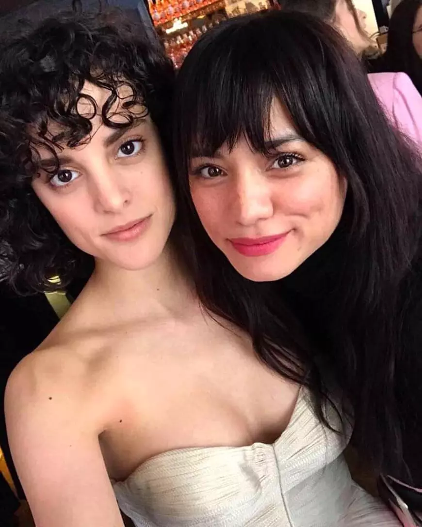 Diana Sar este damă de companie într-o piesă de teatru 