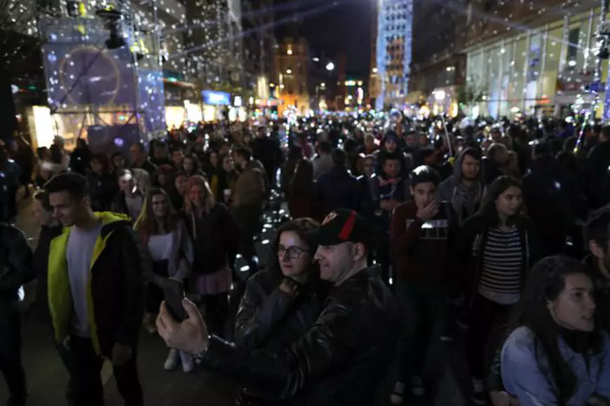 FOTO | Spotlight 2019. Bucureştiul străluceşte, sâmbătă seară, în mii de lumini şi culori