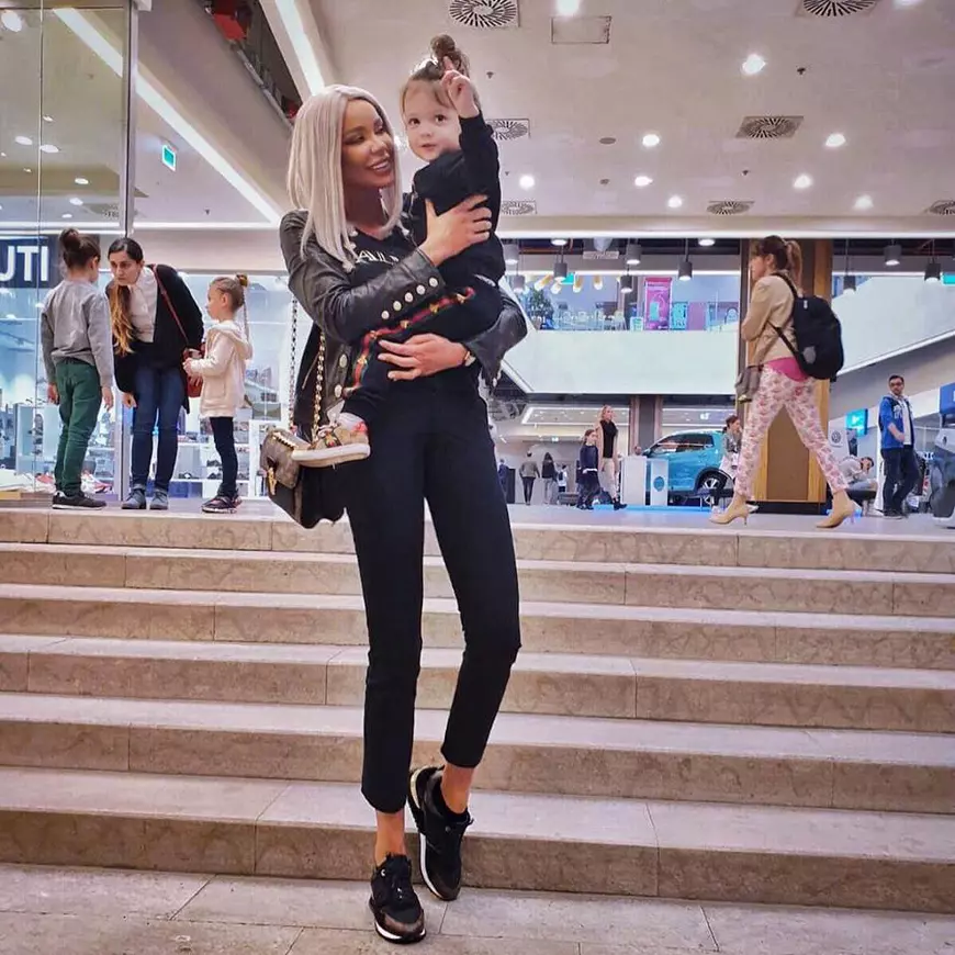 Bianca Drăgușanu se laudă cu fetița ei. "Păcat că Victor nu mai este lângă voi"