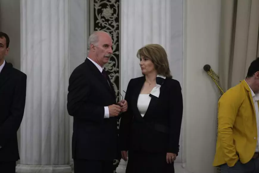 Octavian Bellu crede că femeia modernă n-are de căuta la cratiță