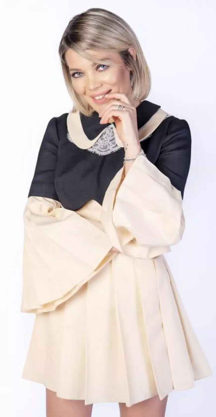 Gina Pistol, copilărie în bucătărie: “La 9 ani am făcut primul chec”. Trebuia să facă mâncare pentru fratele ei mai mic