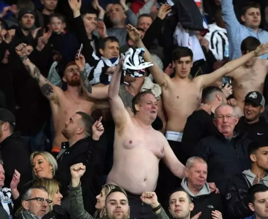 O cunoscută vedetă de televiziune din Anglia a fost luată în batjocură pe rețelele sociale. Răspunsul ei genial și, totodată, interzis minorilor