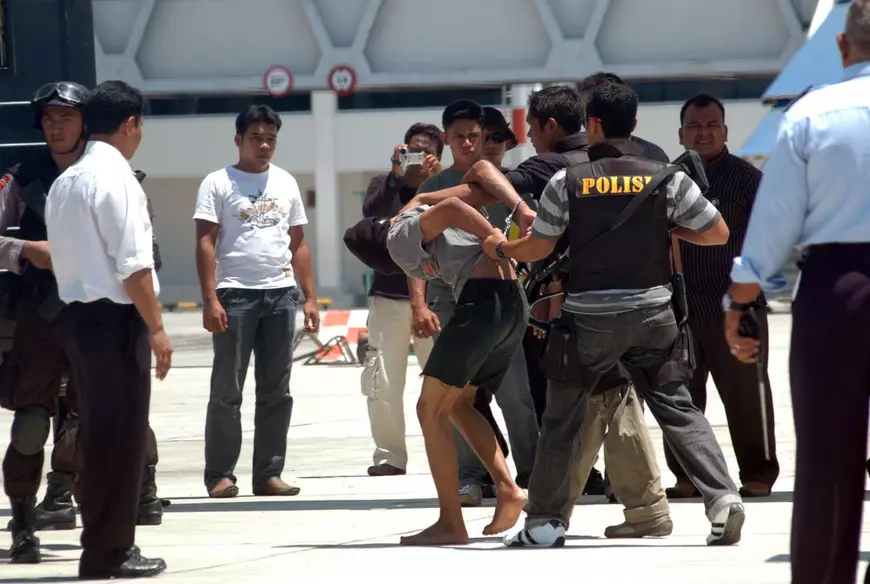 EXCLUSIV | AFACEREA COCAINA: Un tânăr român cărăuș de droguri din America de Sud în Europa, plătit cu 4.000 de euro pentru un transport, povestește ce sume imense trec prin mâinile traficanților și cum a fost prins și închis în Brazilia!