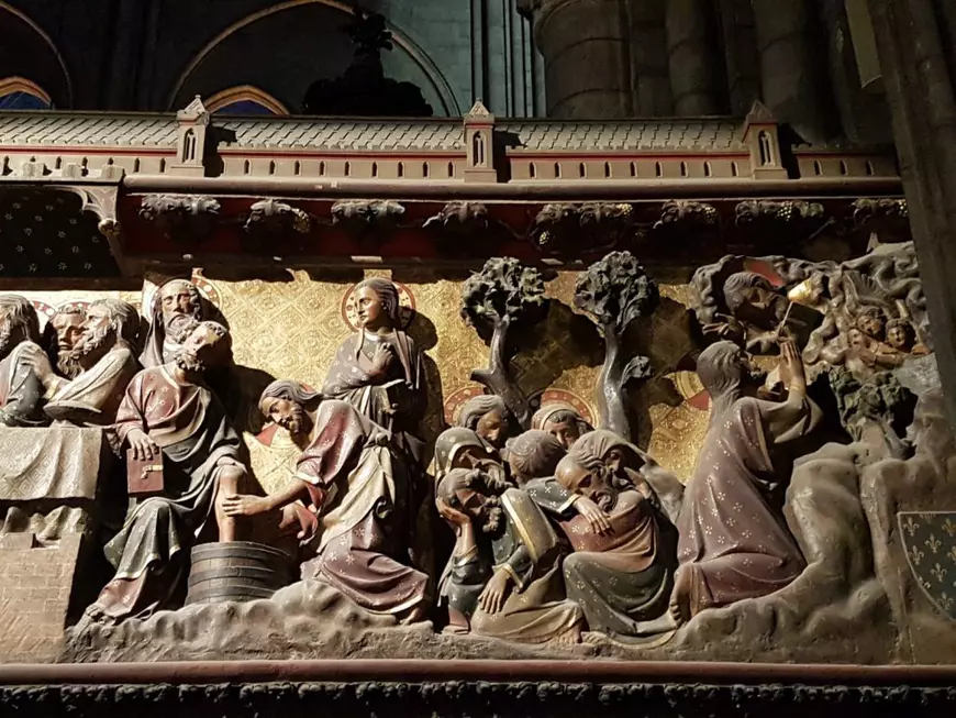 Operele de artă din interiorul Notre Dame au fost evacuate după incendiu. Care sunt cele mai valoroase obiecte din catedrală