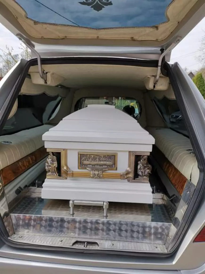 Ultima imagine cu Iulia, tânăra din Cluj, înainte de a muri la Paris. „Mi-ai răpit tot ce aveam mai drag pe lumea asta...”