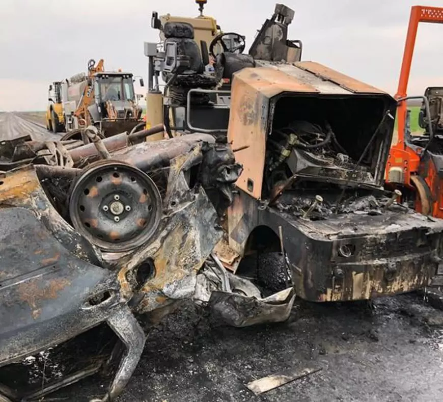 FOTO | Mai multe utilaje ale DRDP Constanța, folosite la lucrările de reparații pe A2, distruse de un șofer băut