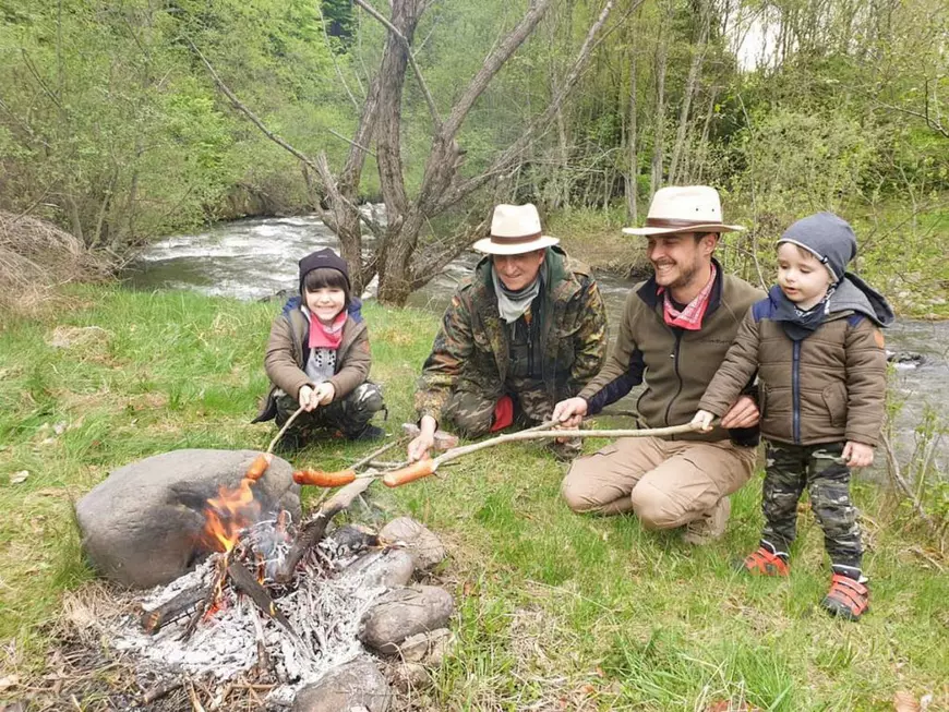 Șerban Copoț duce gratis 90 de copii într-o tabără de explorare a naturii