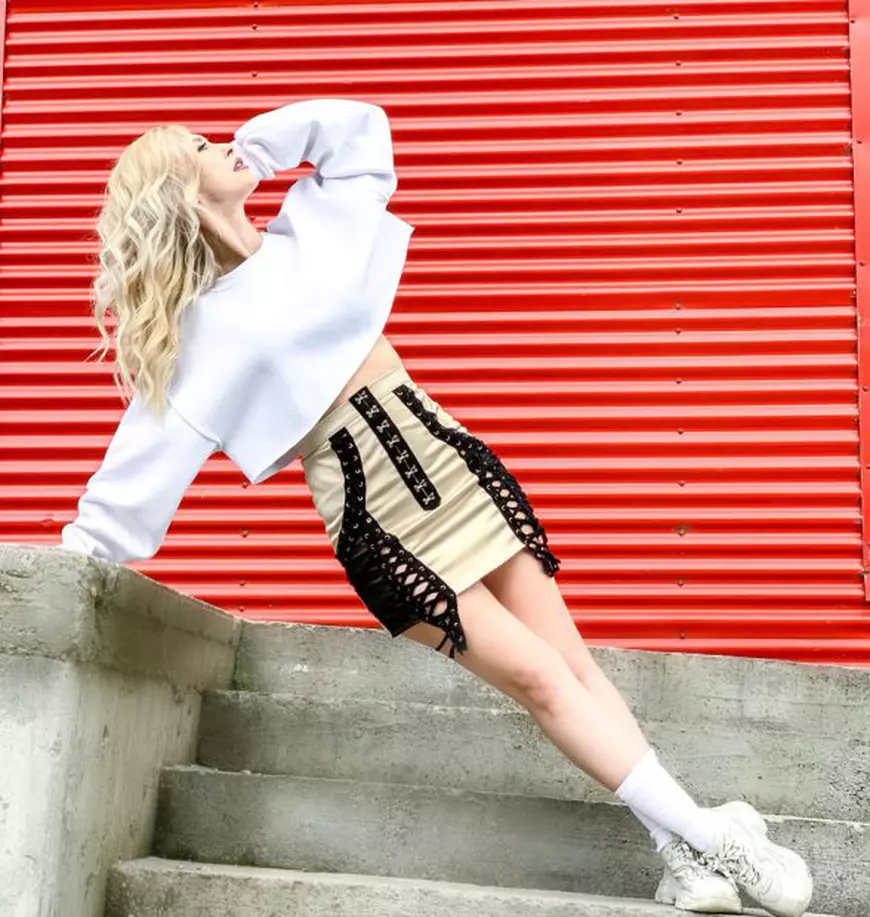 Andreea Bălan mai are o lună și își reia antrenamentele sportive. "Fac 200 de abdomene de 3 ori pe săptămână"