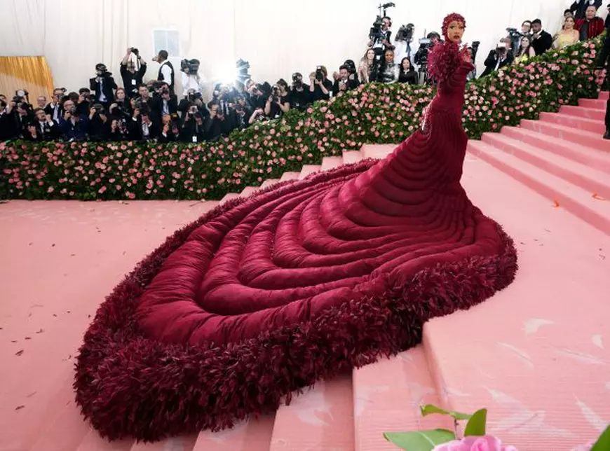 FOTO | Met Gala 2019. Cele mai dramatice look-uri de pe covorul roz. Lady Gaga, Katy Perry și Celine Dion, printre vedetele care au făcut senzație