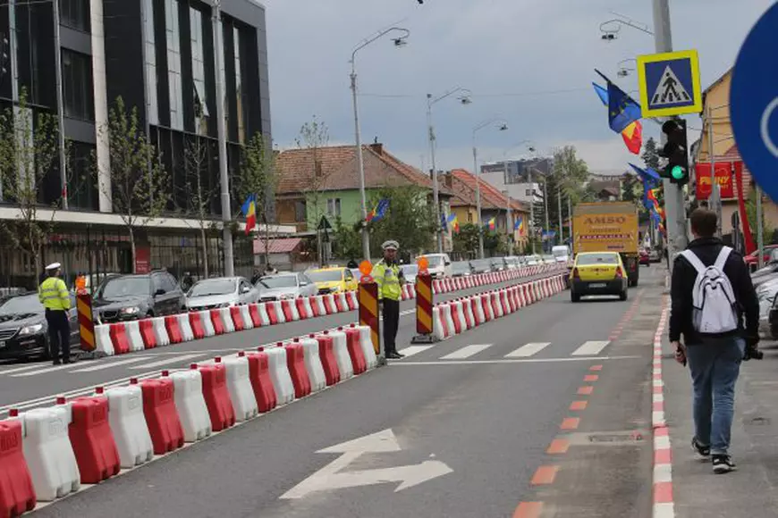 VIDEO/ CORESPONDENȚĂ DE LA SIBIU. Ce speră locuitorii orașului de la summitul la care se decide viitorul Europei. ”S-o ducem și noi mai bine, nu?”