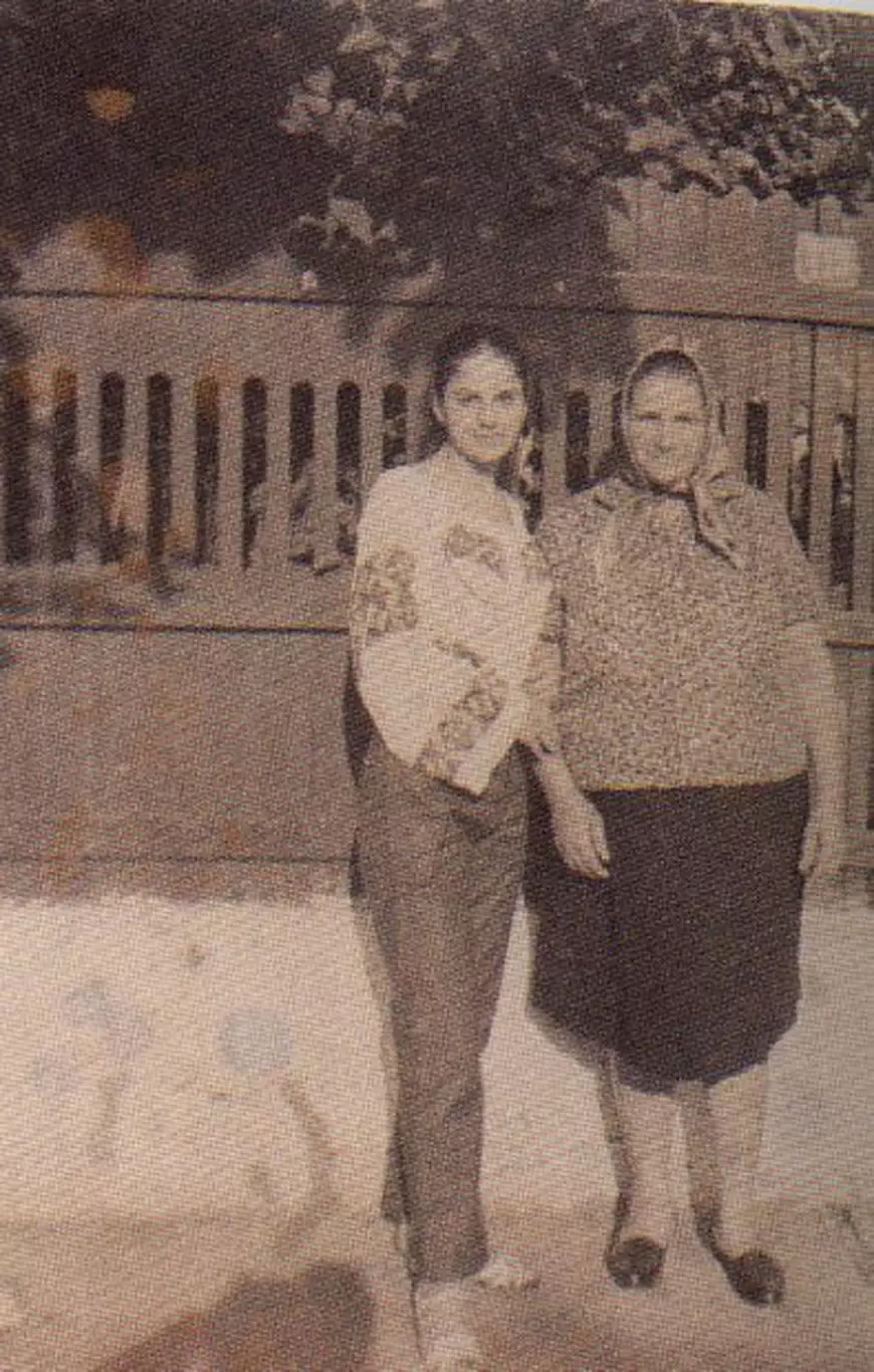 Drama din familia Anamariei Prodan. Bunicul impresarei a murit strivit de cai, la 33 de ani!