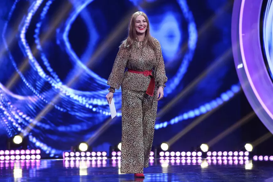 Concurenta care l-a sărutat pe Bendeac revine la iUmor. Delia: "Zici că suntem la Insula Iubirii!"