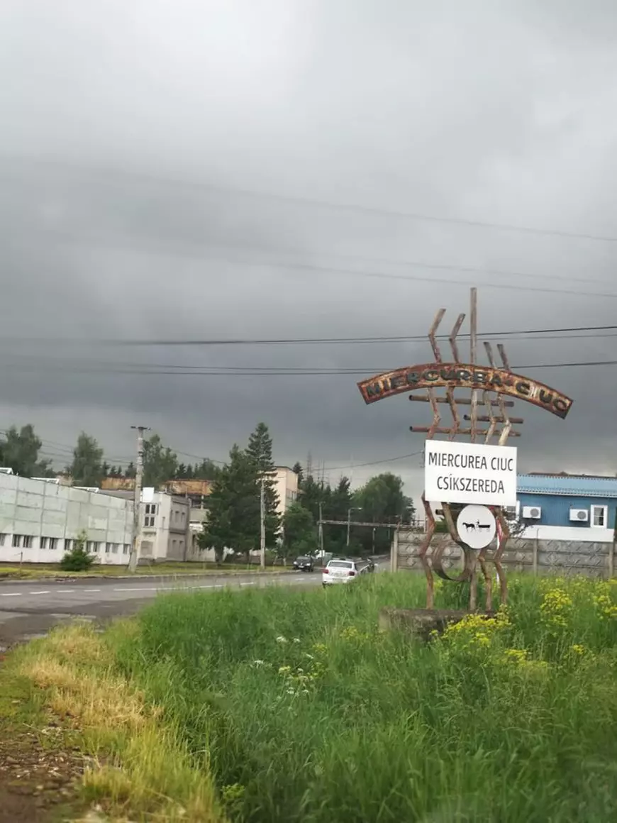 Orașul Miercurea Ciuc este securizat în așteptarea Papei Francisc. Mai mulți pelerini petrec noaptea în catedrala de la Șumuleu Ciuc