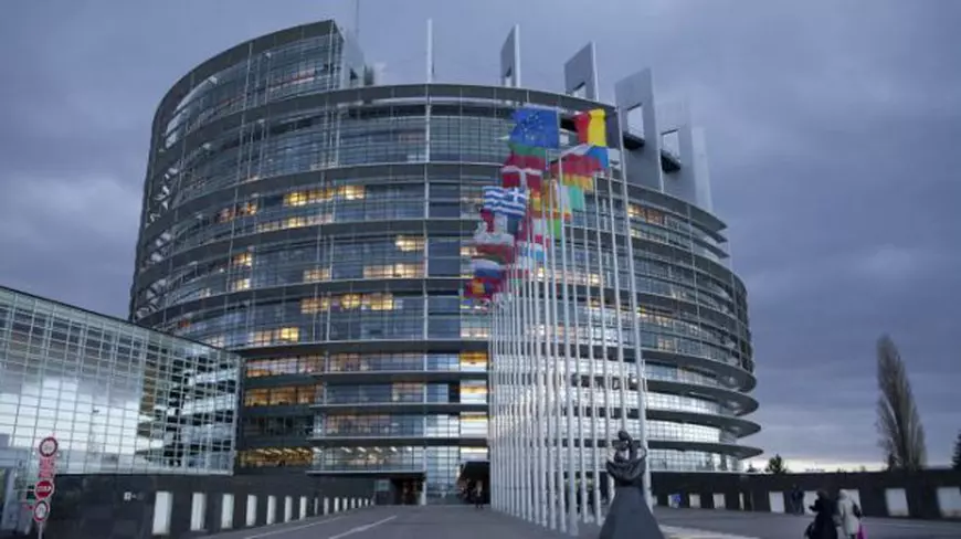 Alegeri europarlamentare 2019 | De ce contează Parlamentul European. Cinci decizii ale eurodeputaţilor care au schimbat viața oamenilor din UE